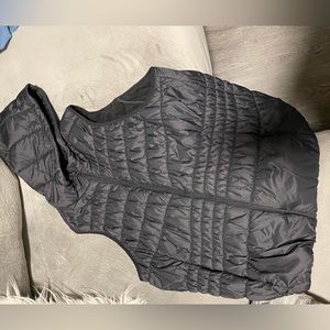 Zip up Puffer vest